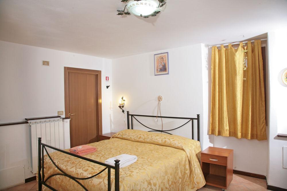 Agriturismo Ponte Di Riocchio Gubbio Exterior photo