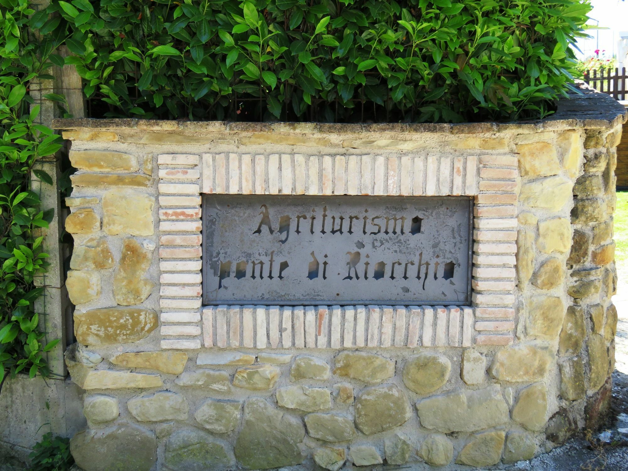 Agriturismo Ponte Di Riocchio Gubbio Exterior photo