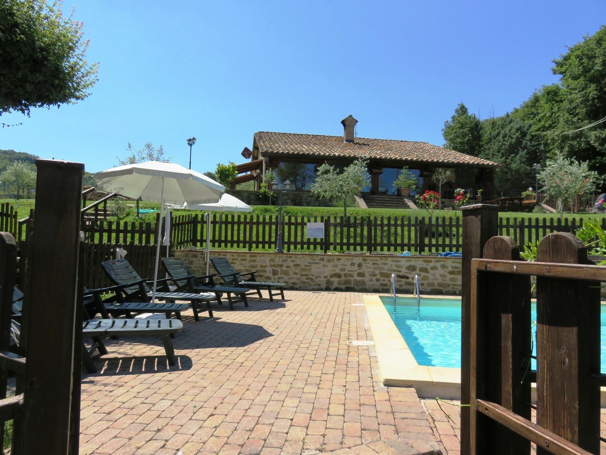 Agriturismo Ponte Di Riocchio Gubbio Exterior photo